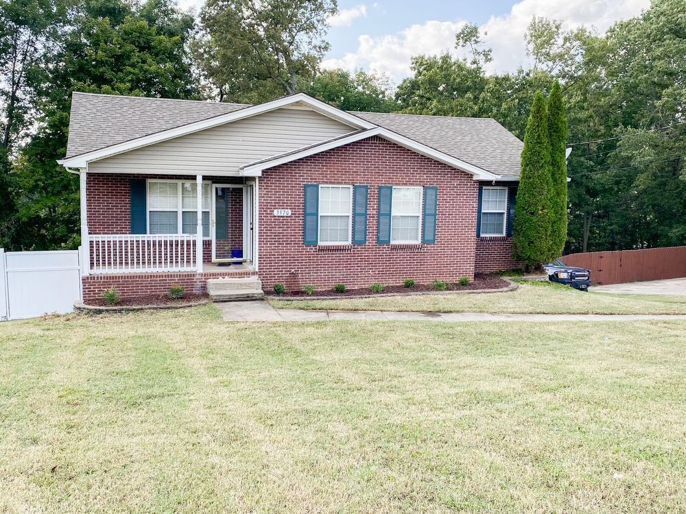 Beautiful Home Huge Basement House Rental in Clarksville, TN