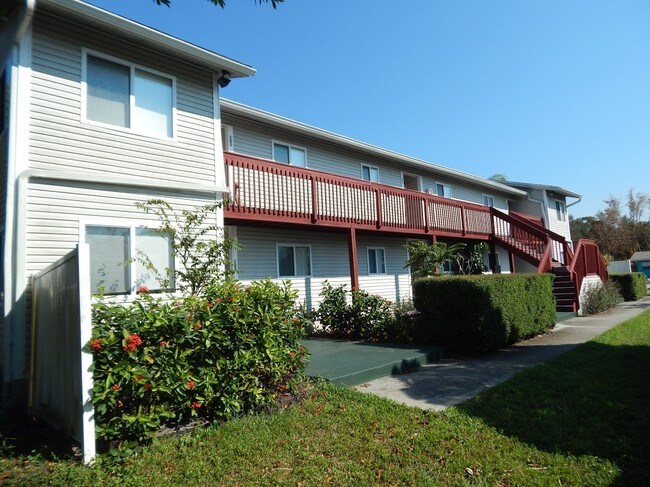 Foto del edificio - James Street Apartments - Dunedin, FL