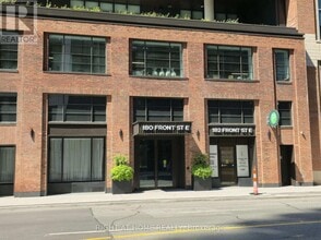 Building Photo - 180 Front St E