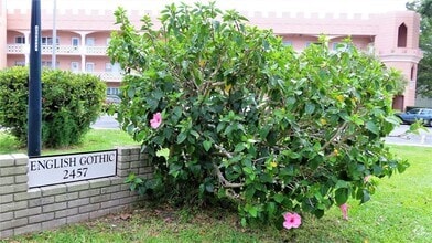 Building Photo - 2457 Ecuadorian Way
