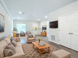 Building Photo - 11399 Poplin Ave