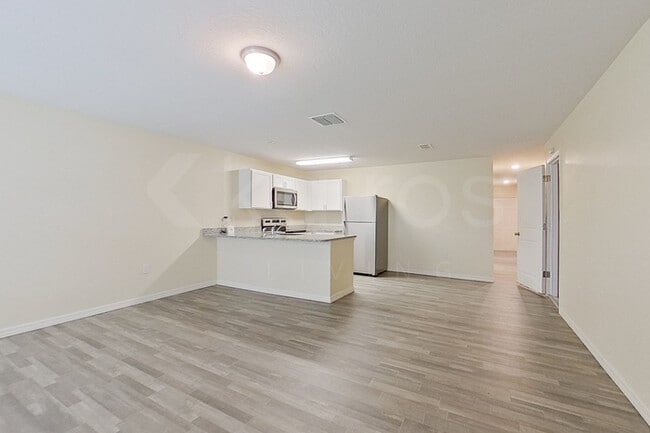 Building Photo - 27008 Anthony Ave