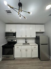 Building Photo - 26 Yale Ave