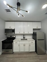 Building Photo - 26 Yale Ave