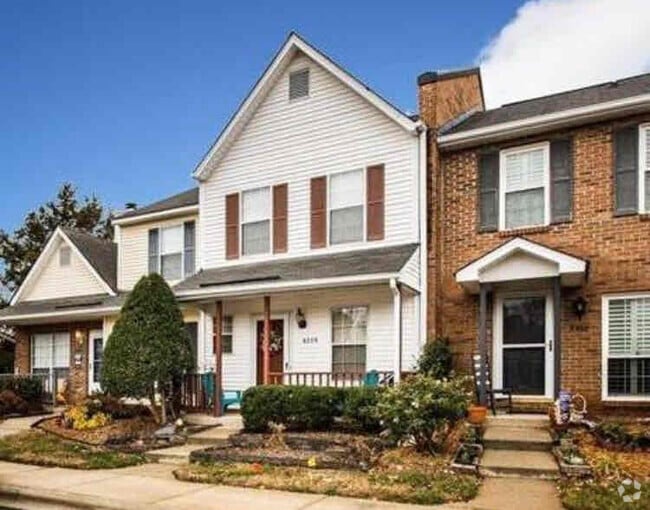 Building Photo - 8259 Golf Ridge Dr