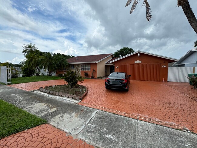Foto del edificio - 14691 SW 108th St