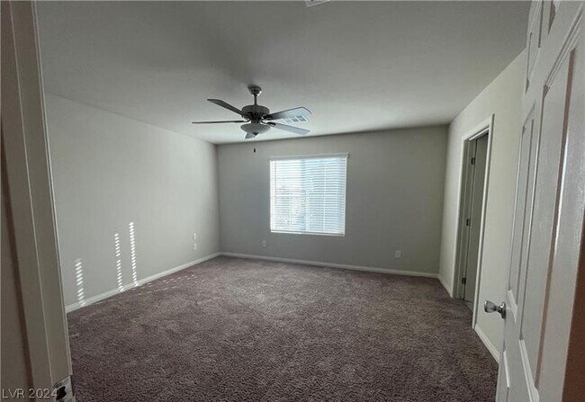 Foto del edificio - 7441 Sunray Point St