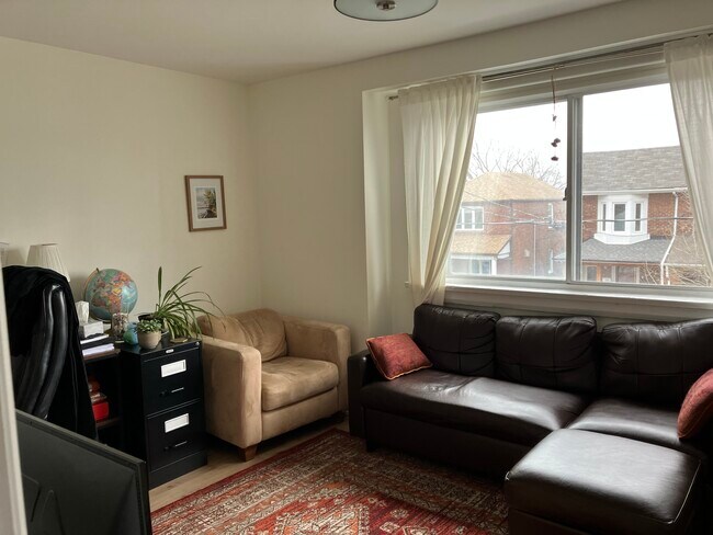 Photo du bâtiment - 167 Silverthorn Av