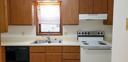 Building Photo - 645 Galena Ct