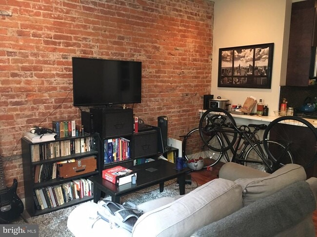 Foto del edificio - 131 S 13th St