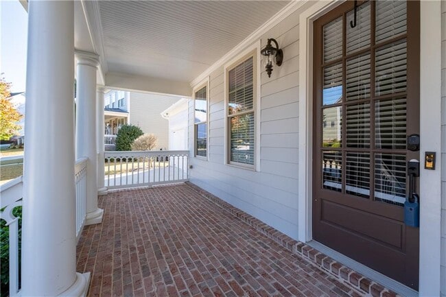 Building Photo - 6440 Century Park Pl SE