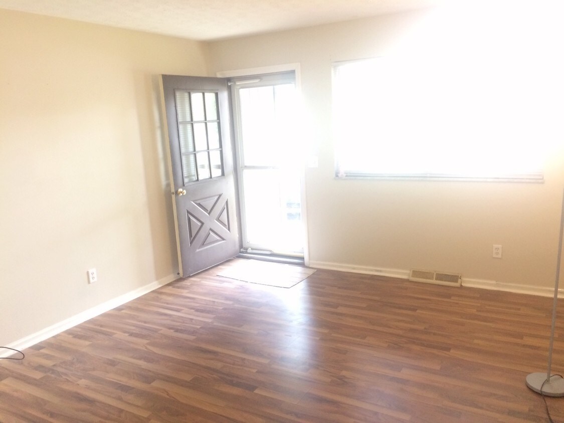 4563 Norwell Dr E, Columbus, OH 43220 Townhome Rentals in Columbus OH