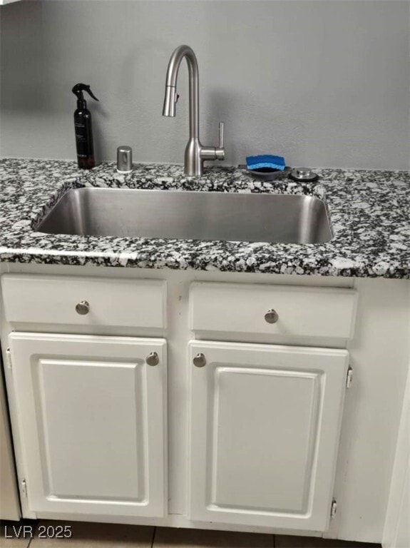 Building Photo - 10173 Quaint Tree St