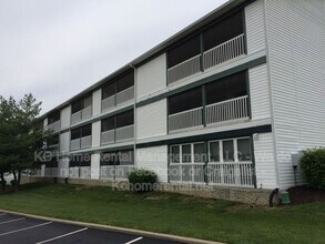 Building Photo - 6836 N Olive St