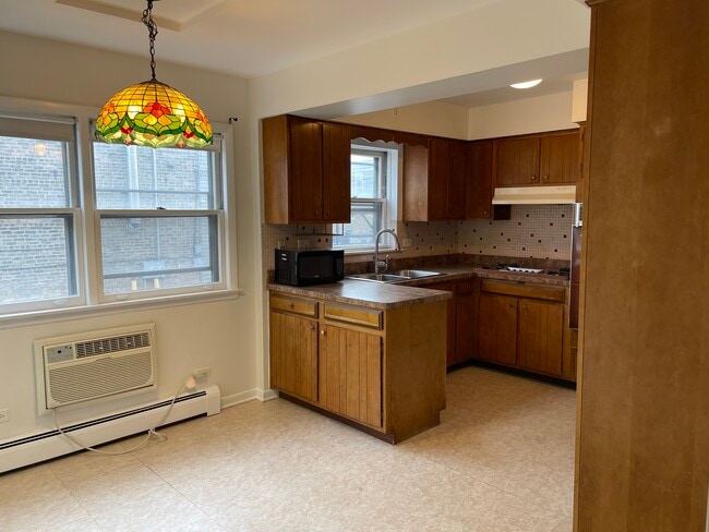 Building Photo - 4650 N Central Ave