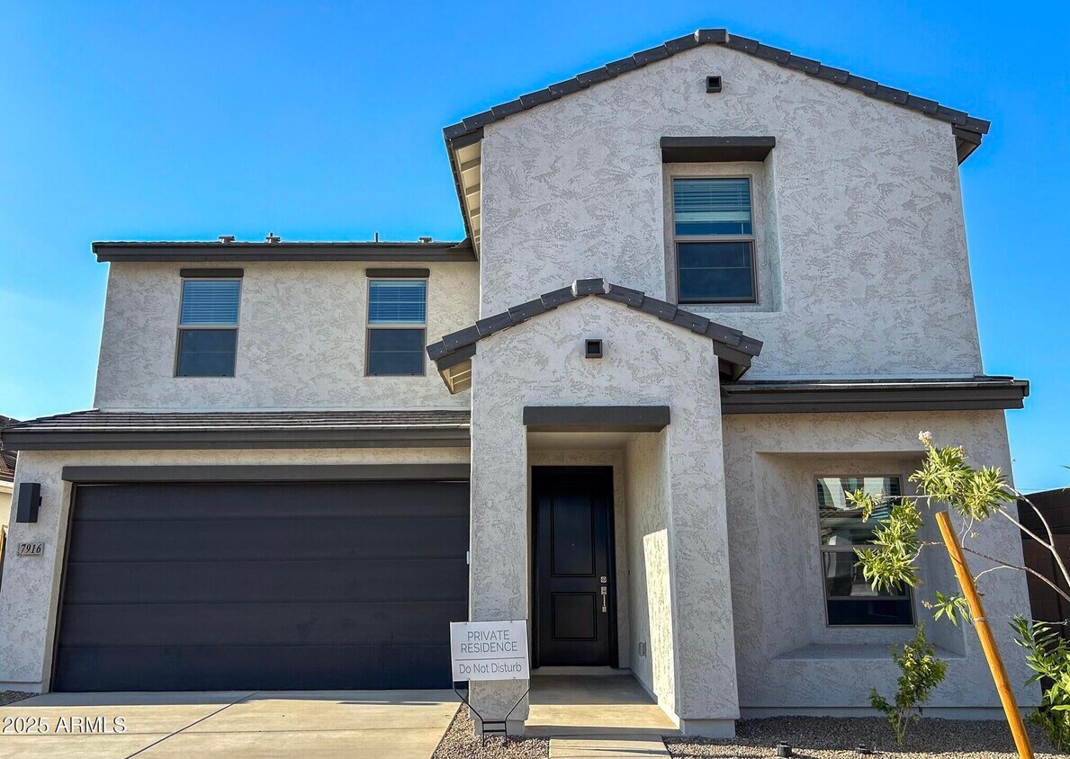 Foto principal - 7916 W Sands Rd