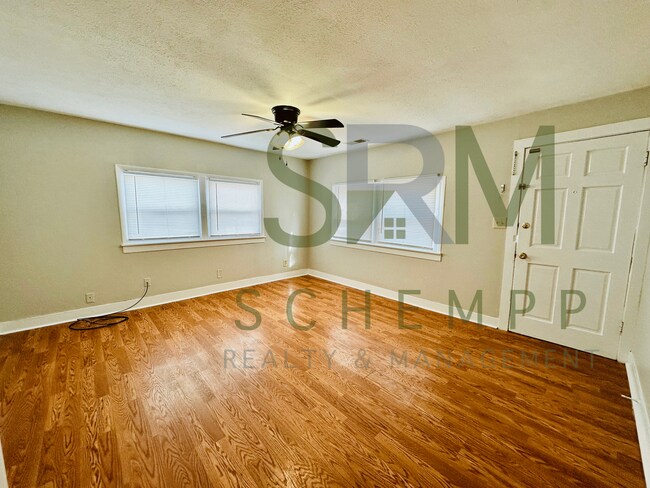 Foto del edificio - Spacious 2BD home off of Taylor Blvd!
