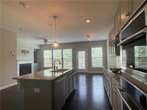 Building Photo - 651 Sunset Park Dr