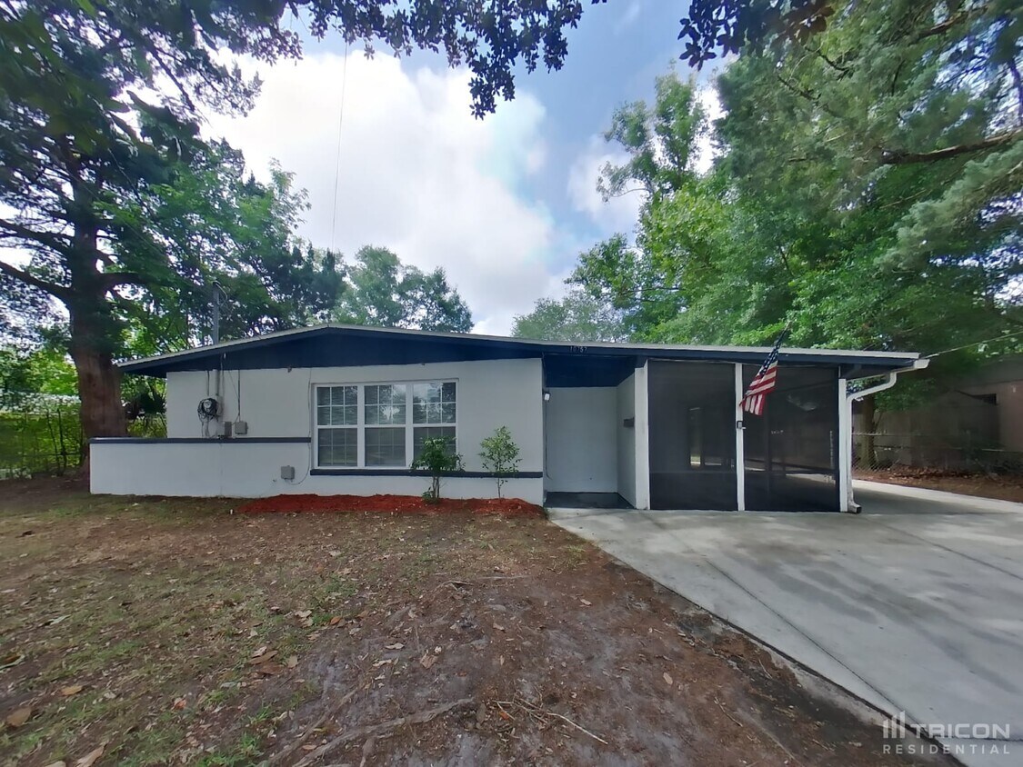 Foto principal - 10757 Hawaii Dr S