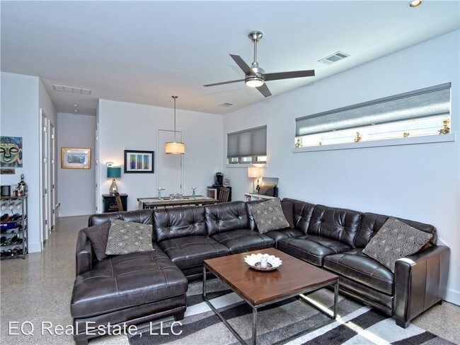 Building Photo - 500 W 51st St