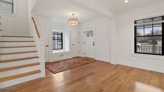Building Photo - 26 Lexington Ave