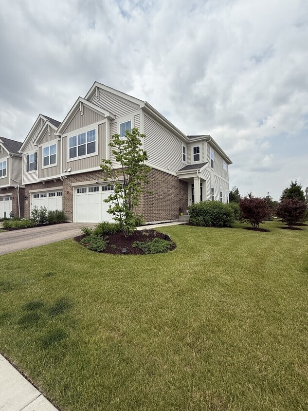 Building Photo - 3S480 Lambe Ln