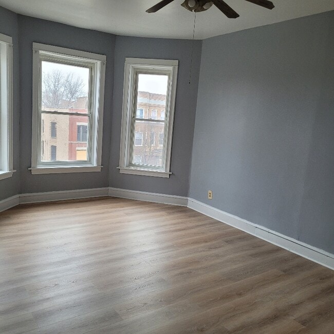 Photo - 5213 S Indiana Ave Apartment