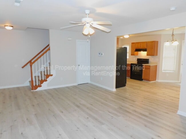 Foto del edificio - 807 Thorncroft Rd