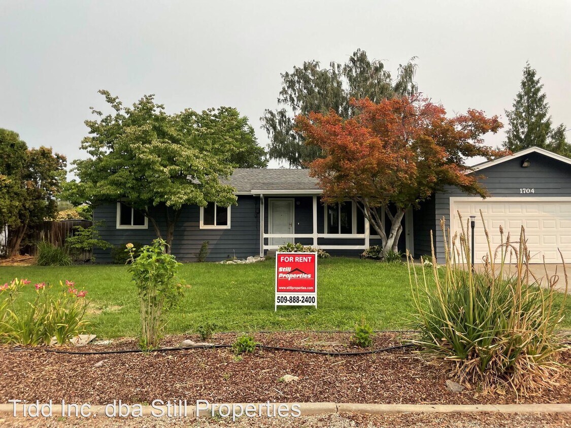 1704 Harris Ct, Wenatchee, WA 98801 House Rental in Wenatchee, WA