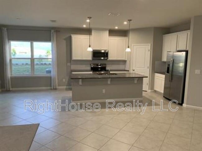 Building Photo - 3638 Lazy River Ter