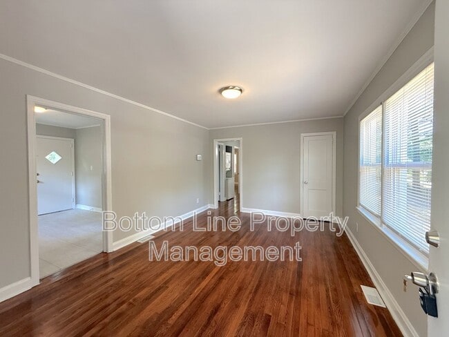 Foto del edificio - 3905 Tillman Rd