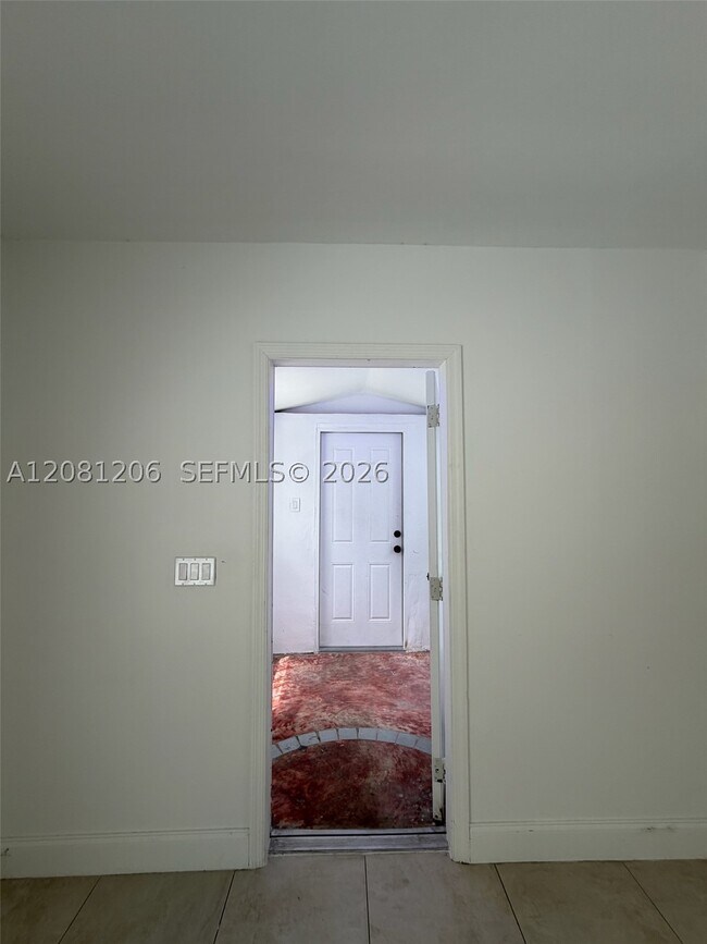 Foto del edificio - 1650 NW 112th Terrace