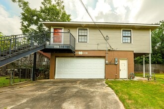 Building Photo - 1410 Herkimer St