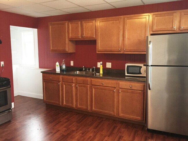 Building Photo - 289 Che