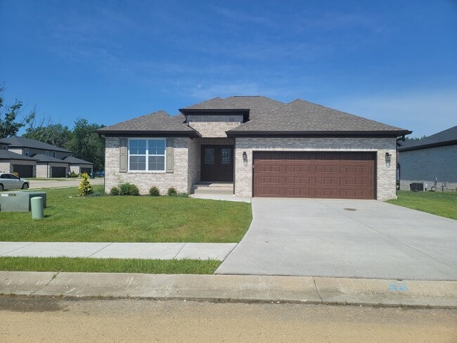 Building Photo - 3611 Sand Dr