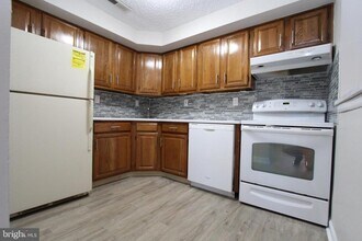 Building Photo - 1808 Aspen Dr