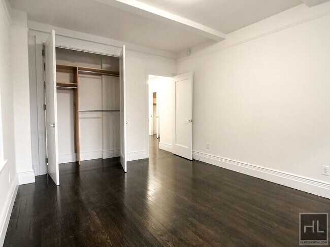 Foto del edificio - WEST 68 STREET