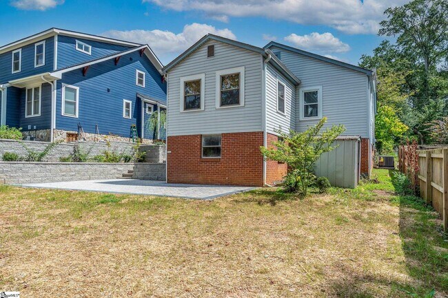 Foto del edificio - 202 Briarcliff Dr