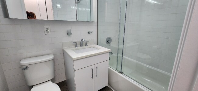 Foto del edificio - 4-5 E 56th St