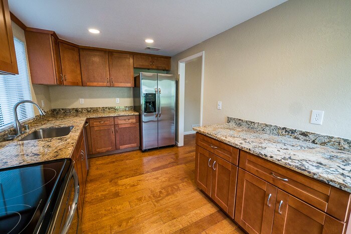 Foto principal - 19631 Vineyard Ln
