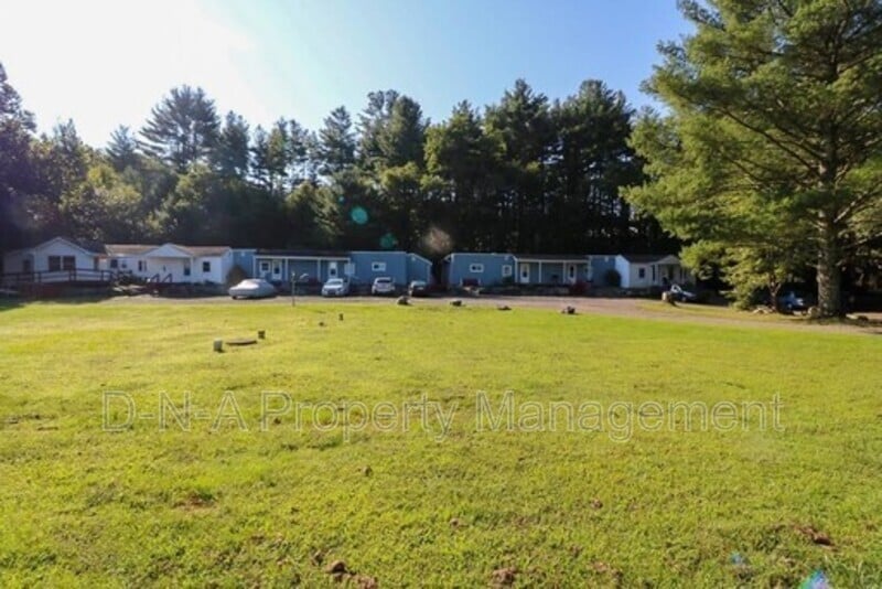 3910 PA447 Unit Apt. 5, Cresco, PA 18326 Condo for Rent in Cresco