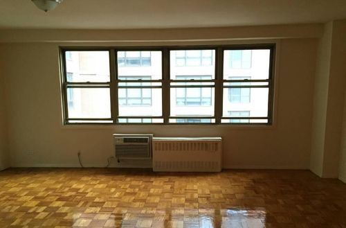 Primary Photo - 350 W 52nd St