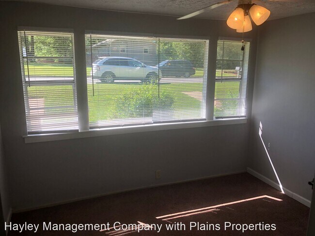 Foto del edificio - 2 br, 1 bath House - 664 Spring Street