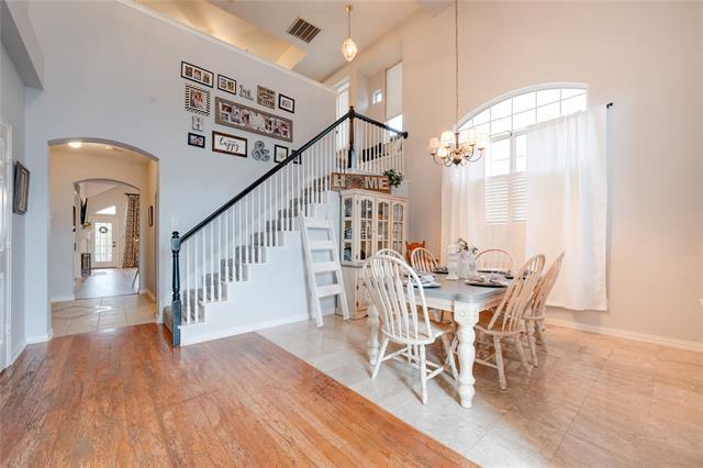 Building Photo - 2923 Newport Dr