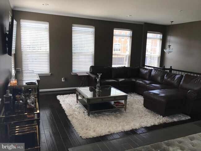 Foto del edificio - 5407 Spotswood Pl