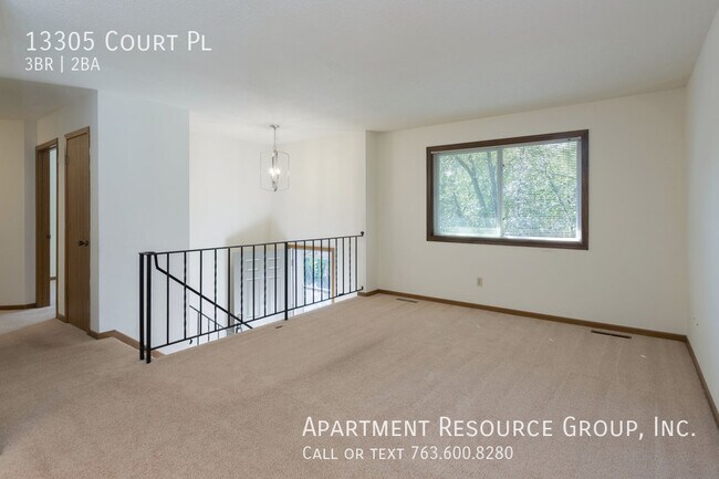 Building Photo - 3bed/2bath Townhome in Burnsville!