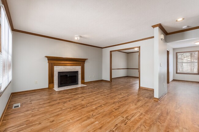 Building Photo - 8321 Talia Ct