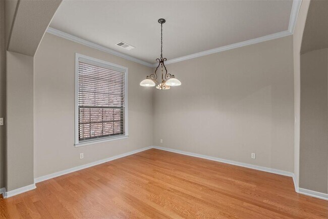 Foto del edificio - 4220 John's Light Dr