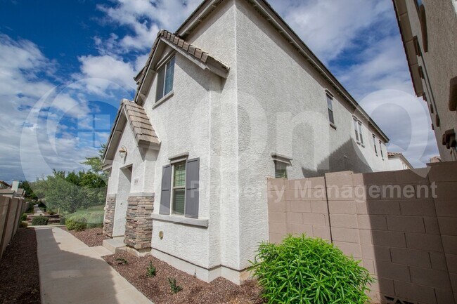 Building Photo - 4674 E Olney Ave