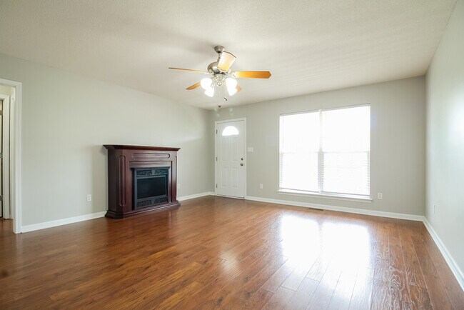 Foto del edificio - 123 Harvest Ridge Dr